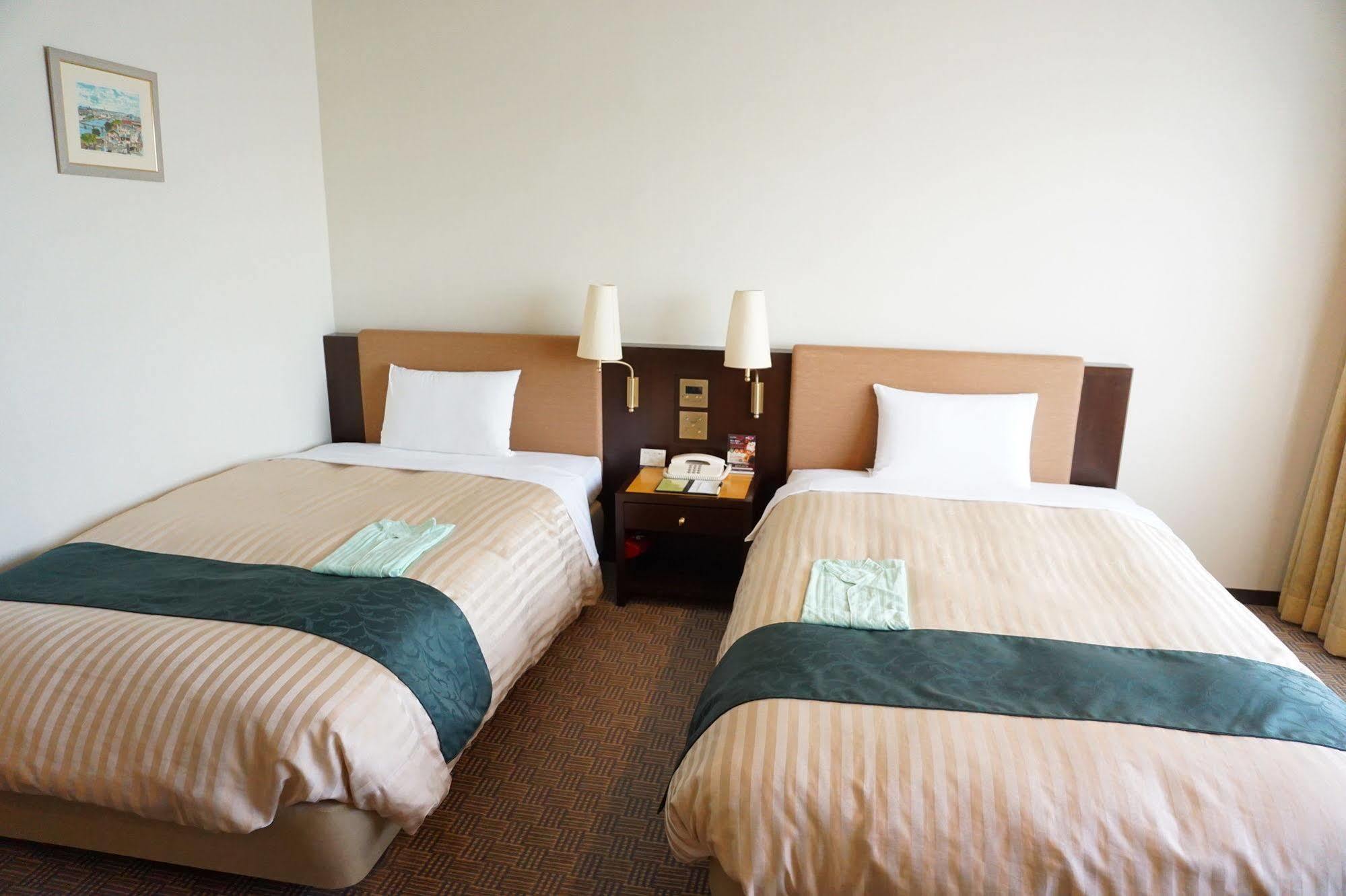 Kkr Hotel Hakata Фукуока Экстерьер фото